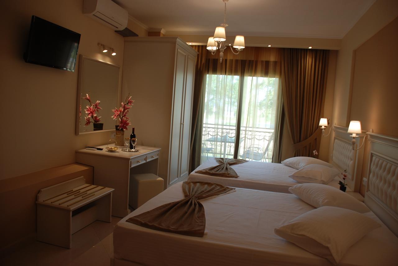 Elxis Luxury 公寓 Nea Vrasna