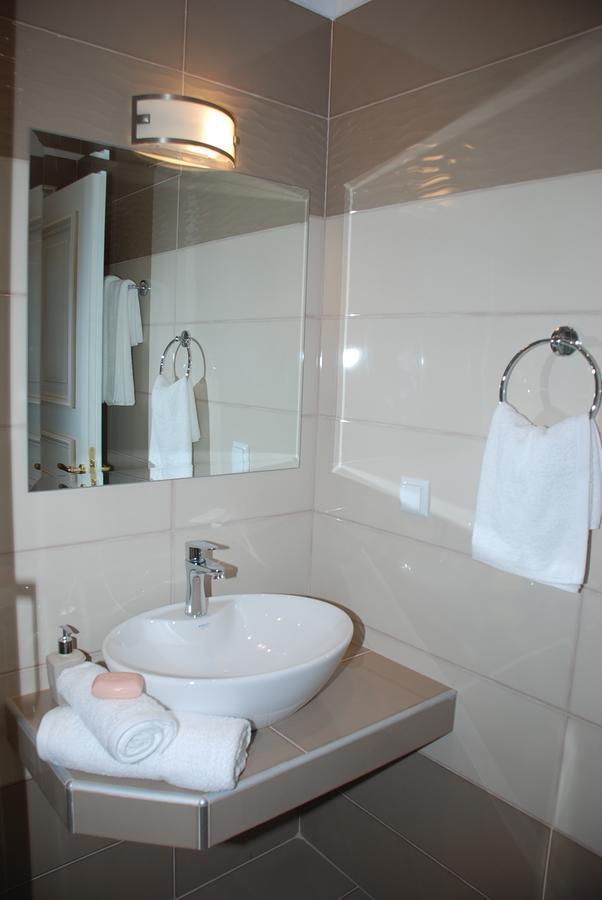 Elxis Luxury Vrasná