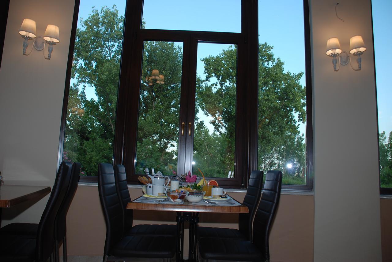 Elxis Luxury Vrasná